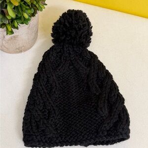 LOFT Black Knit Adults Beanie with Pom-Pom